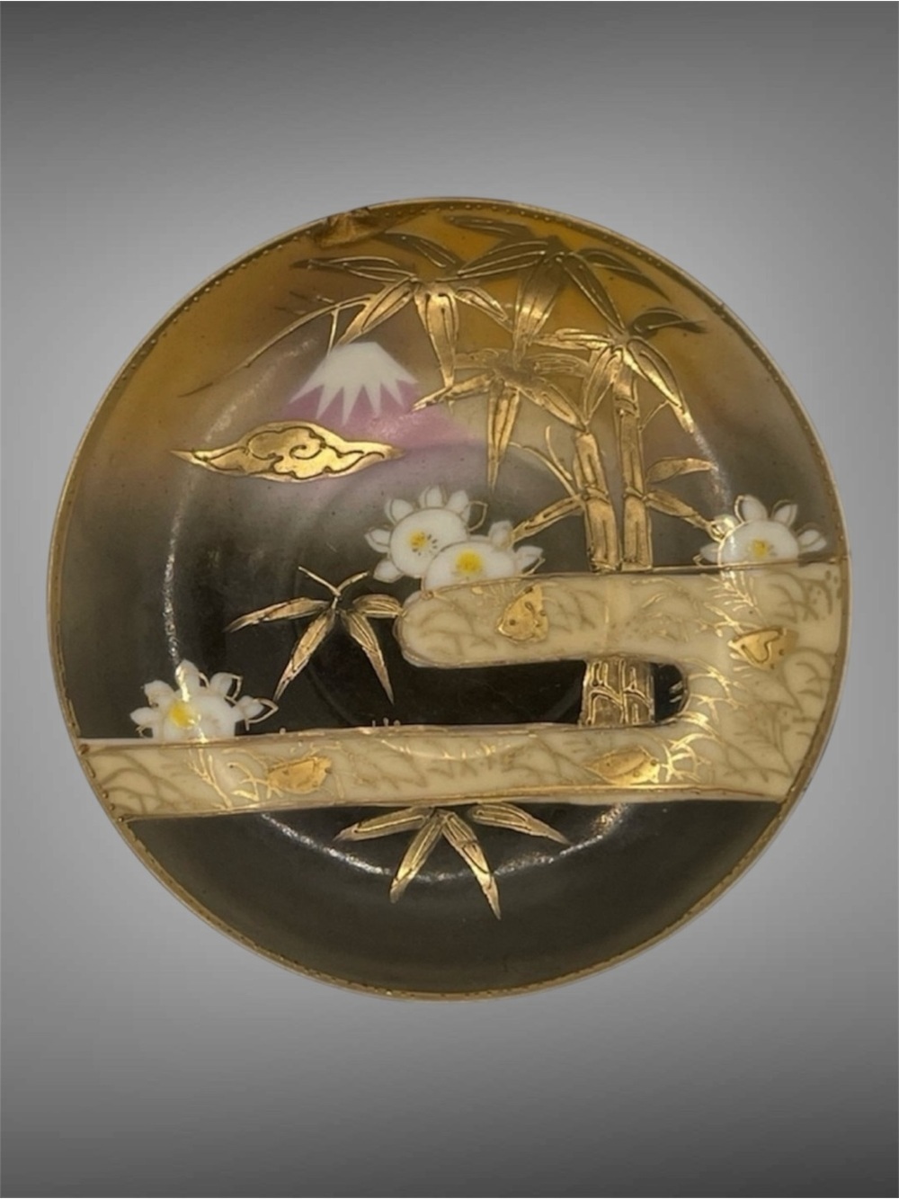 VINTAGE JAPANESE SAUCER